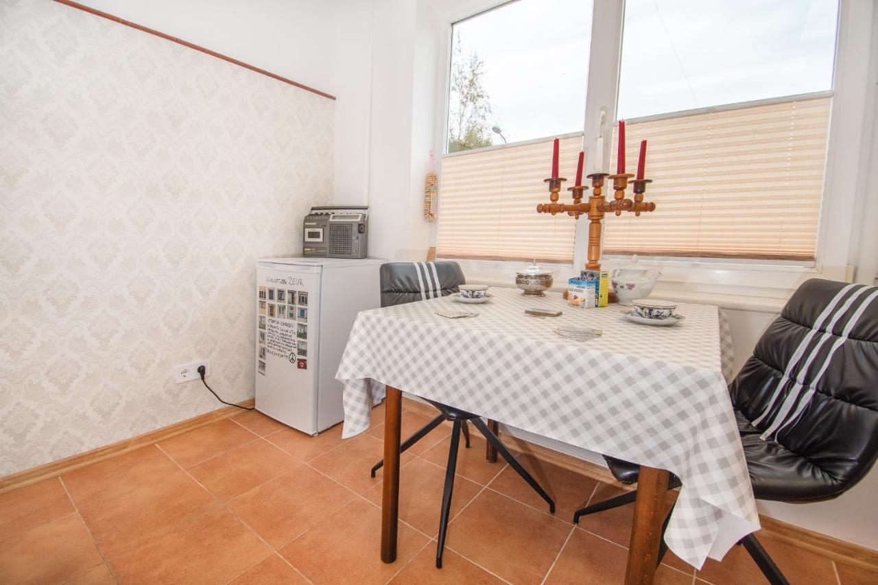 Karostas Pludmales Apartmenti 80-90 Gadu Stila Lipawa Zewnętrze zdjęcie